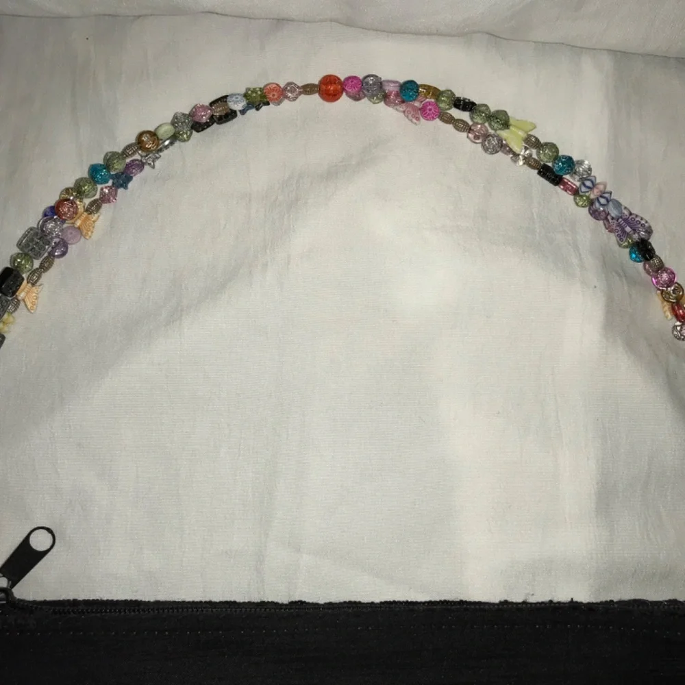 Beaded Handbag - Picture 4 of 9